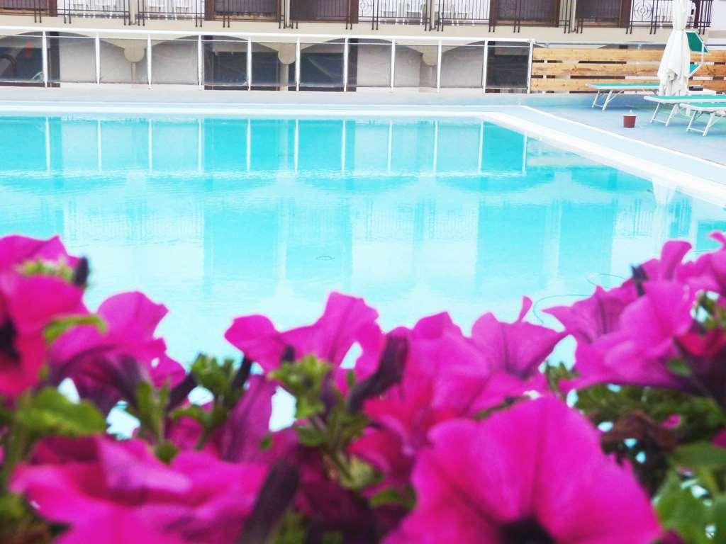 Grand Hotel Ambasciatori Wellness & Spa Chianciano Terme Ανέσεις φωτογραφία